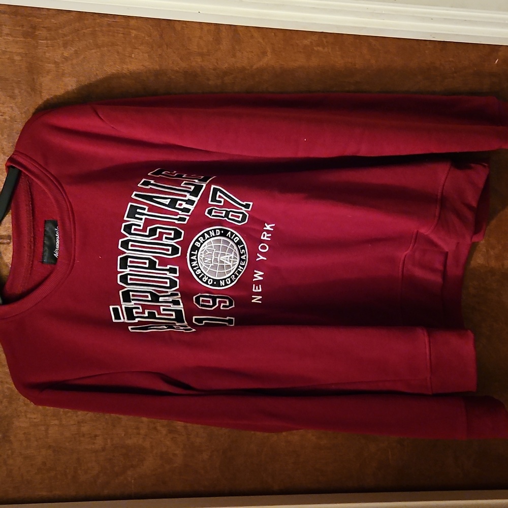 Aeropostale Men's Burgundy Crewneck Sweatshirt